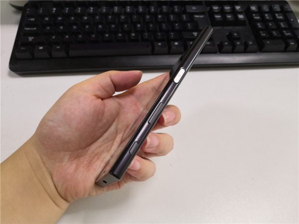 خرید گوشی سونی از علی اکسپرس Sony Xperia XZ F8331 Original Unlocked 5.2″ Quad Core 3GB RAM 32GB ROM 23MP LTE Fingerprint