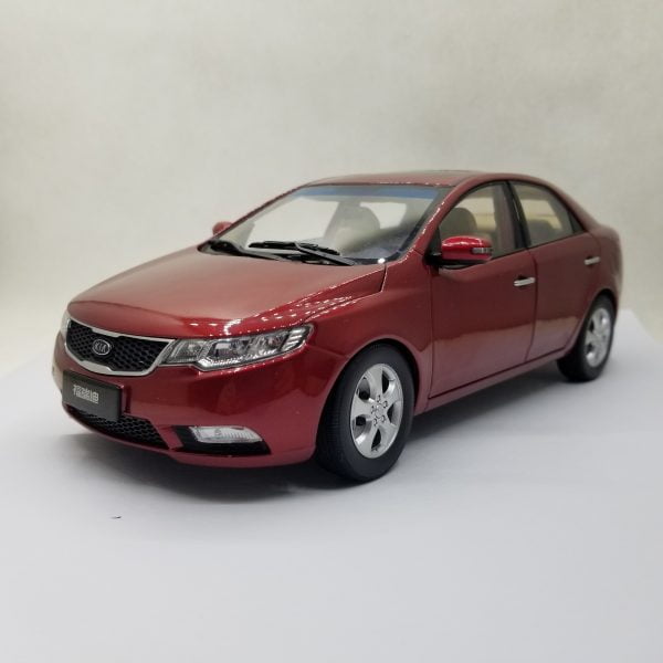 1:18 Diecast Model for Kia Forte 2008 Red (Rash) Alloy Toy Car Miniature Collection Gifts Cerato K3